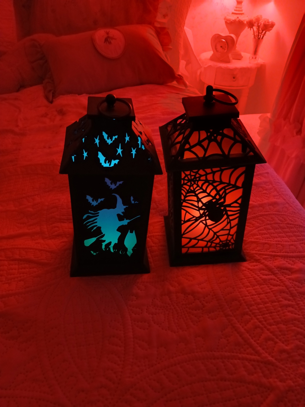 Halloween Flashing Lantern Set Of 2!